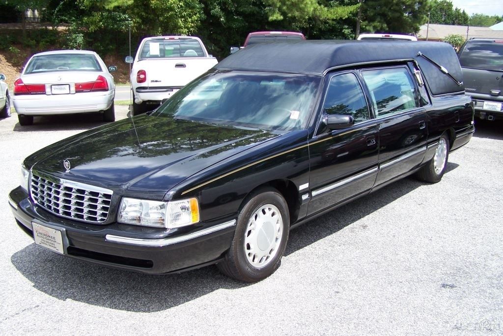 Sharp and clean 1998 Cadillac Deville Hearse M&M for sale