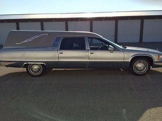 1993 Cadillac Fleetwood M&M Hearse Funeral Coach Miller Meteor 5.7L Engine