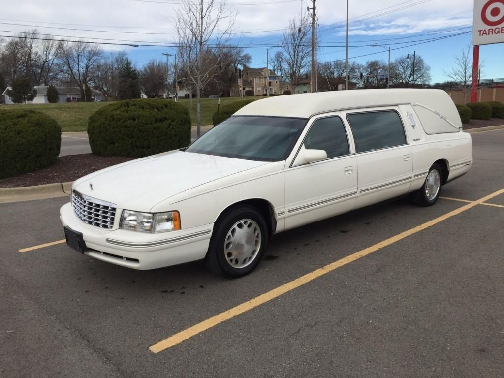 1999 Cadillac S&S Funeral Coach Hearse