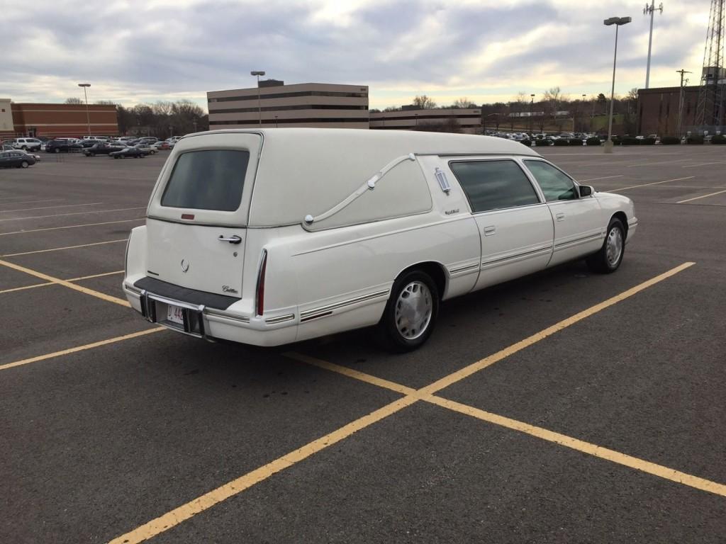 1999 Cadillac S&S Funeral Coach Hearse