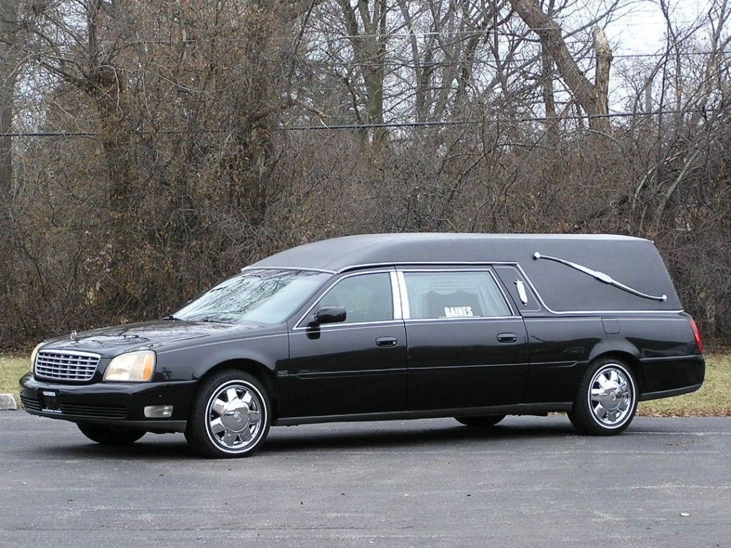 2004 Eagle Cadillac DeVille Ultimate Hearse Black Extend table