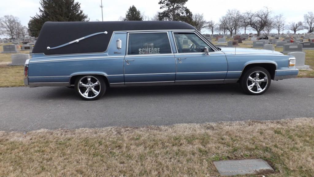 1992 Cadillac Fleetwood S&S Hearse Funeral Coach Excellent Condition