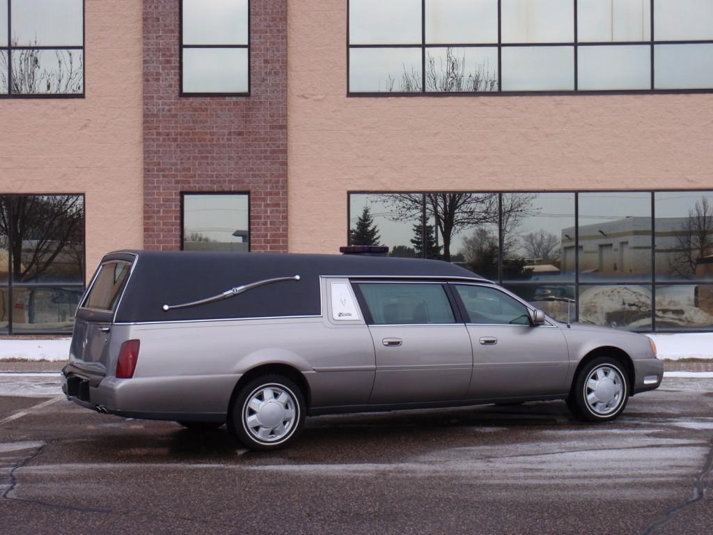 2000 Superior Cadillac Statesman Hearse Funeral Coach