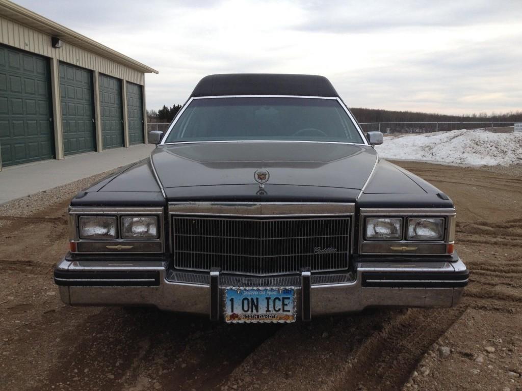 1985 Cadillac Fleetwood Hearse