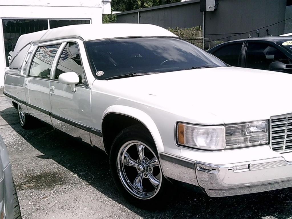 1994 S&S Hearse on 1994 Cadillac RWD Commercial Chassis