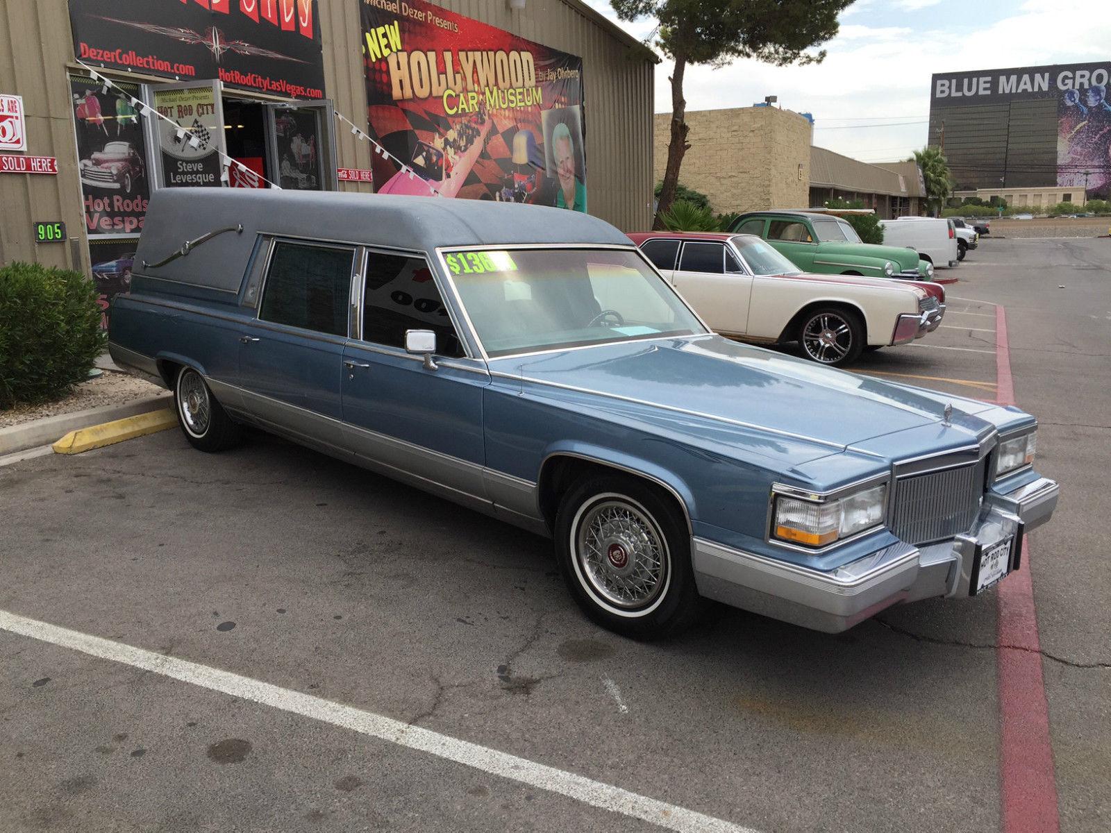 Cadillac Brougham катафалк