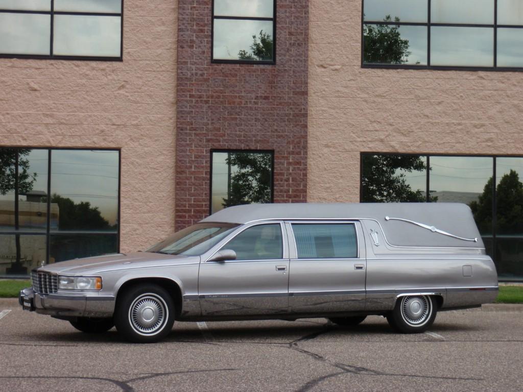 1995 Cadillac Fleetwood Funeral Coach Heritage Hearse