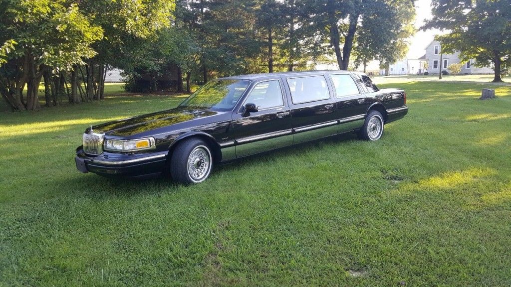 1997 Lincoln Town Car 6 door Limousine Funeral Coach