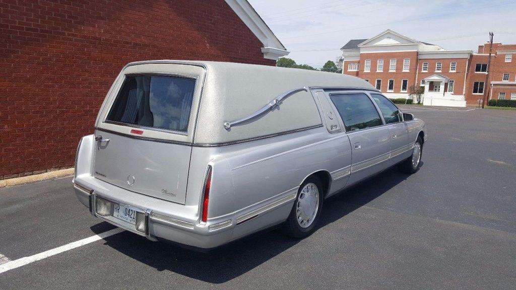 clean 1999 Cadillac superior hearse