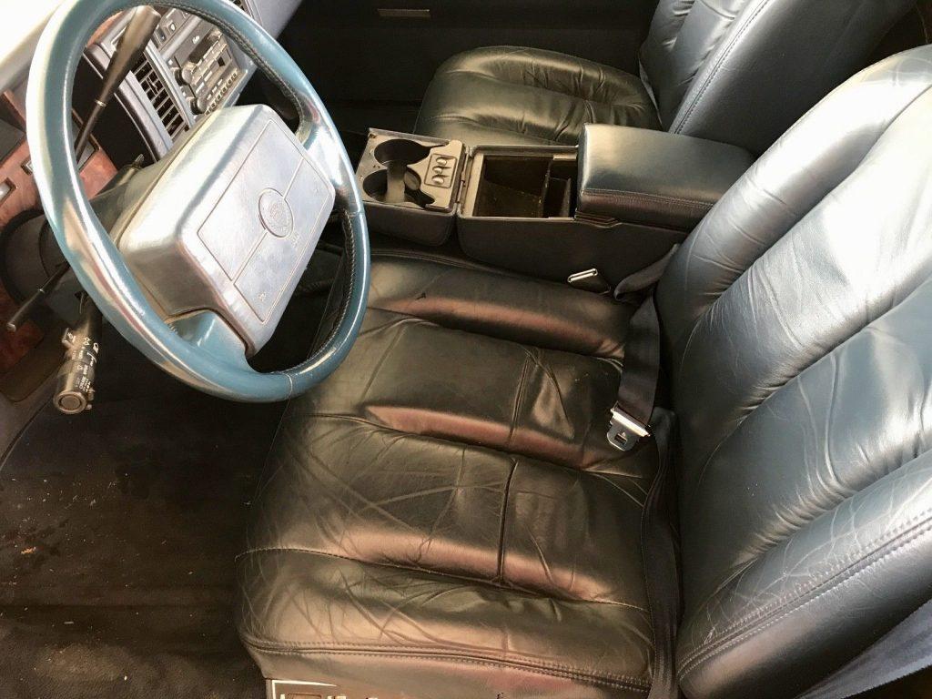 Flower car 1993 Cadillac Fleetwood Brougham hearse