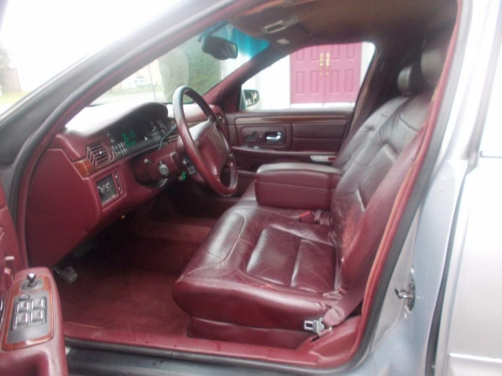 manual table 1998 Cadillac DeVille hearse