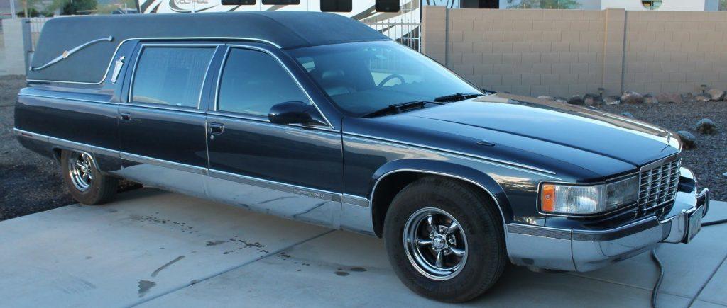 converted to seat 6 people 1996 Cadillac FLEETWOOD hearse