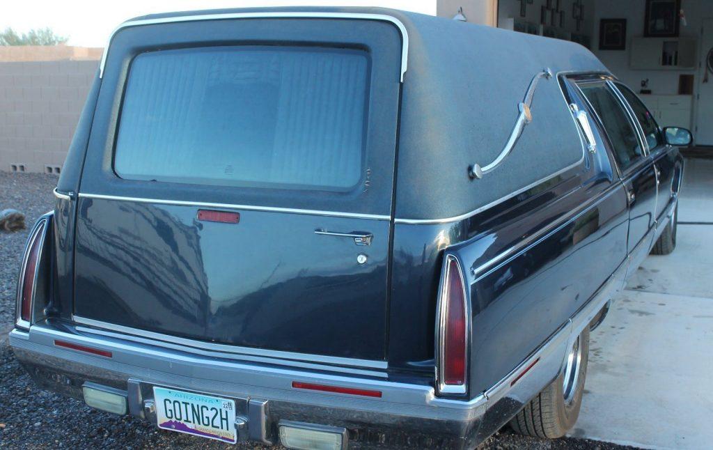 converted to seat 6 people 1996 Cadillac FLEETWOOD hearse