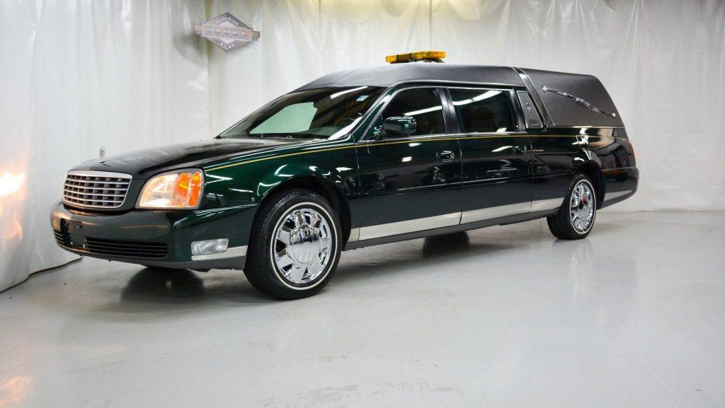 fully loaded 2001 Cadillac Deville Superior Coach hearse