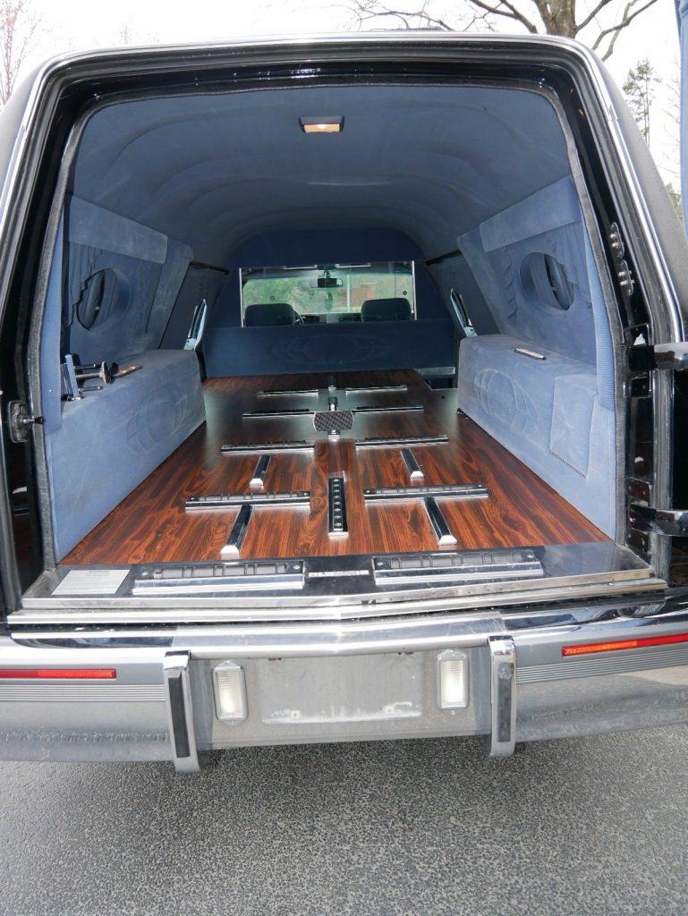 clean 1996 Cadillac Fleetwood Superior hearse