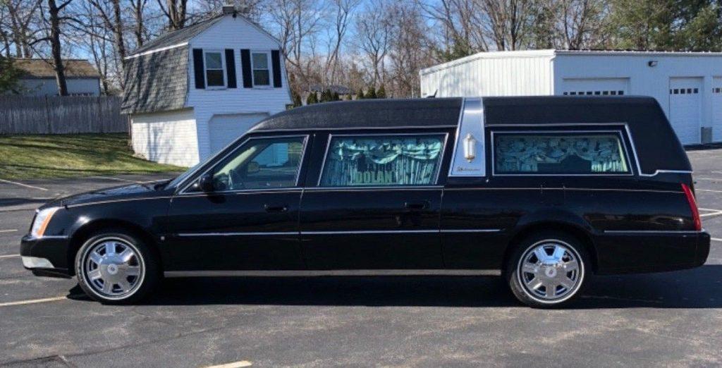 well maintained 2007 Cadillac DTS S&S Hearse
