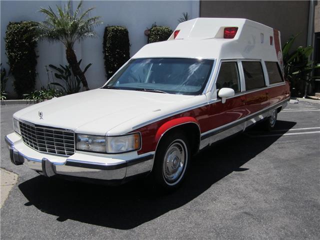 very low miles 1993 Cadillac Fleetwood hearse