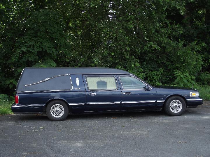 Excellent Condition 1997 Lincoln Town Car Hearse