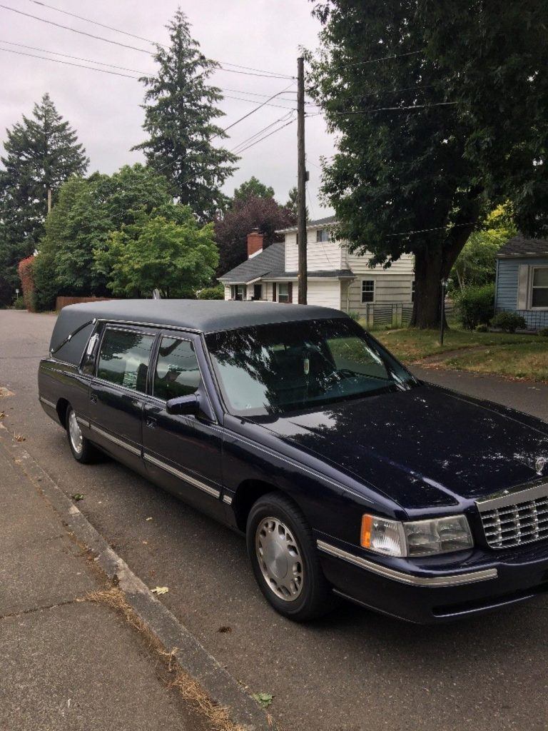 smooth running 1998 Cadillac Deville Hearse S&S hearse