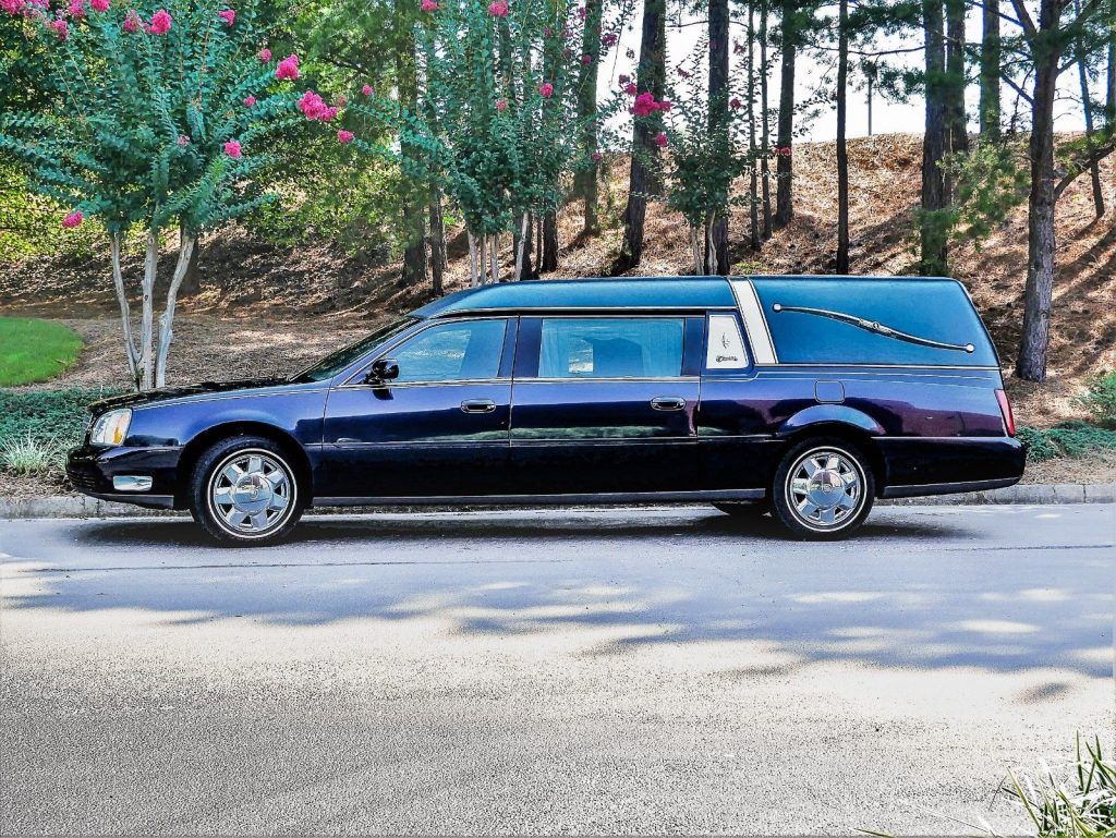 outstanding 2003 Cadillac DeVille S&S Coach hearse