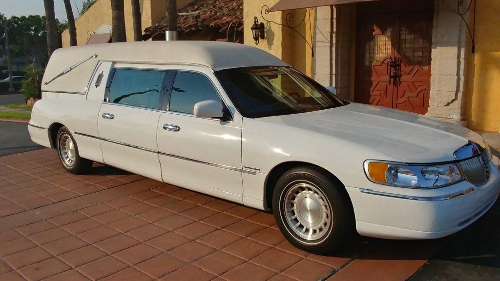 reliable 2000 Cadillac Fleetwood Eureka hearse