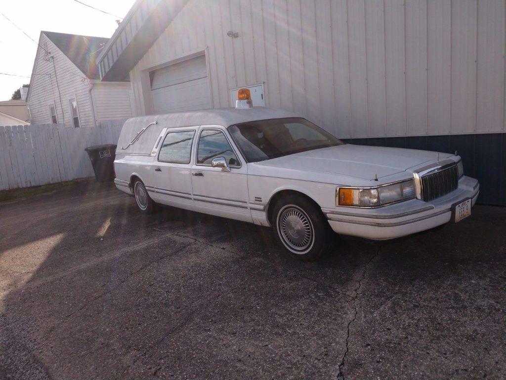 solid 1991 Lincoln Town Car Executive hearse