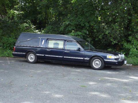 great shape 1997 Lincoln Town Car Hearse for sale