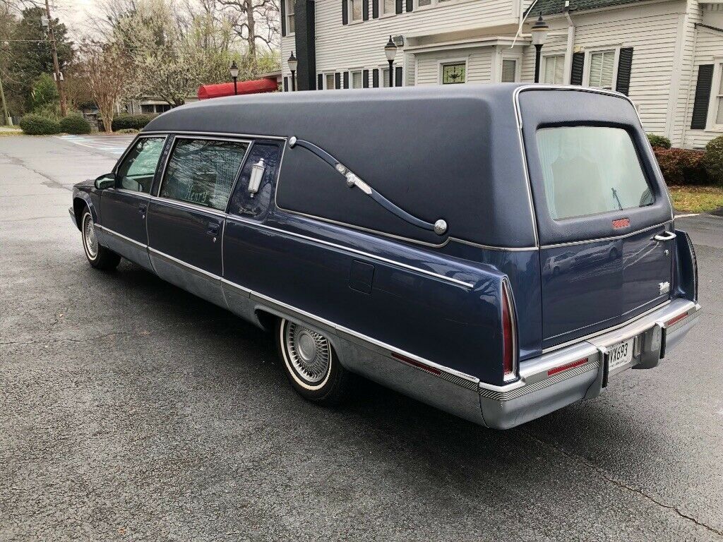 very clean 1996 Cadillac Fleetwood S&S Masterpiece Hearse