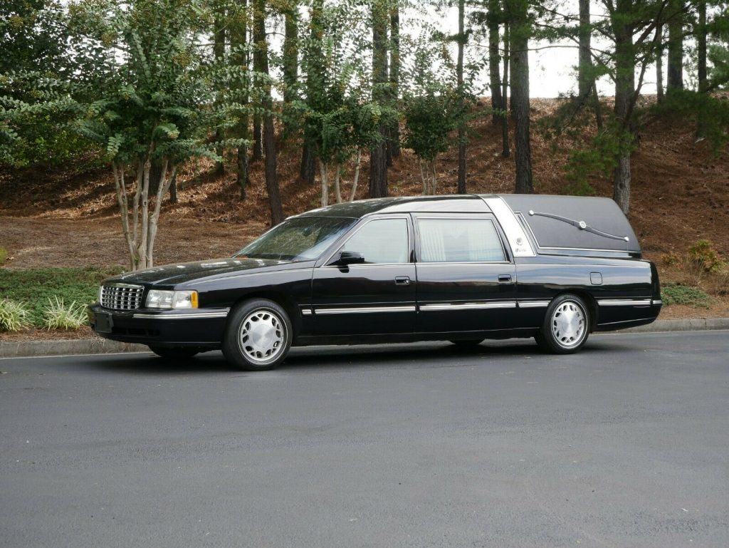 fantastic shape 1999 Cadillac DeVille hearse