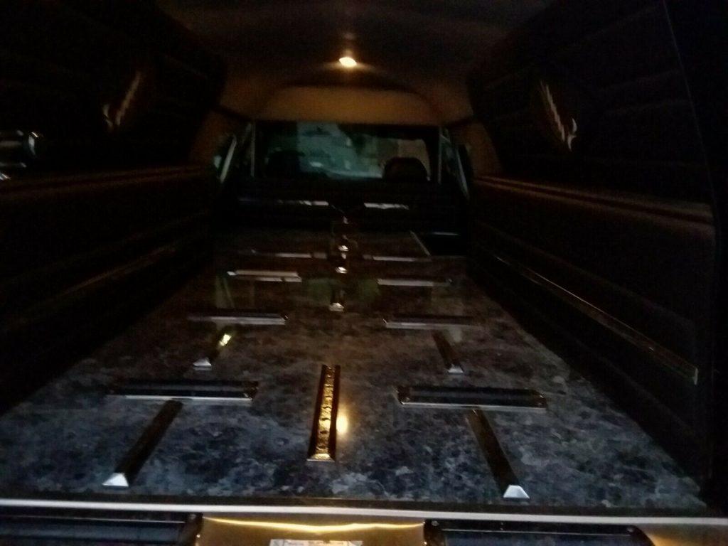 low miles 2003 Cadillac Deville Sayers SCOVILLE hearse