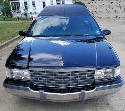 great shape 1995 Cadillac Fleetwood Hearse for sale