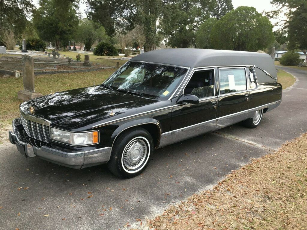 everything works 1996 Cadillac Fleetwood S&S hearse