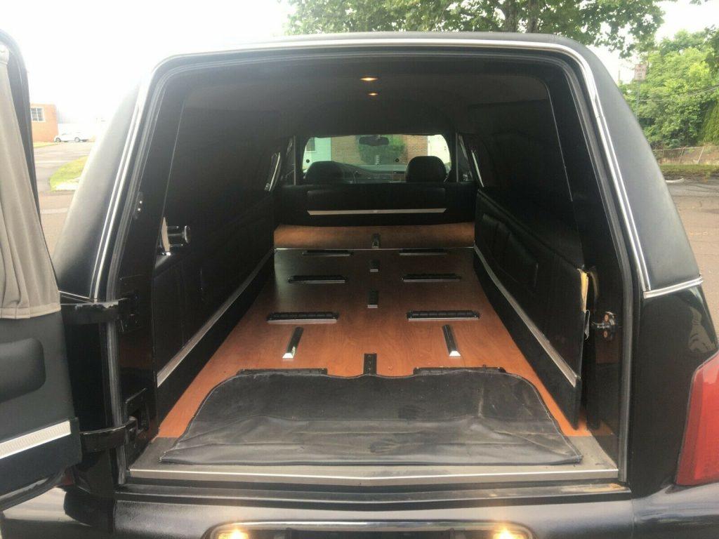 very clean 2000 Cadillac Deville Hearse