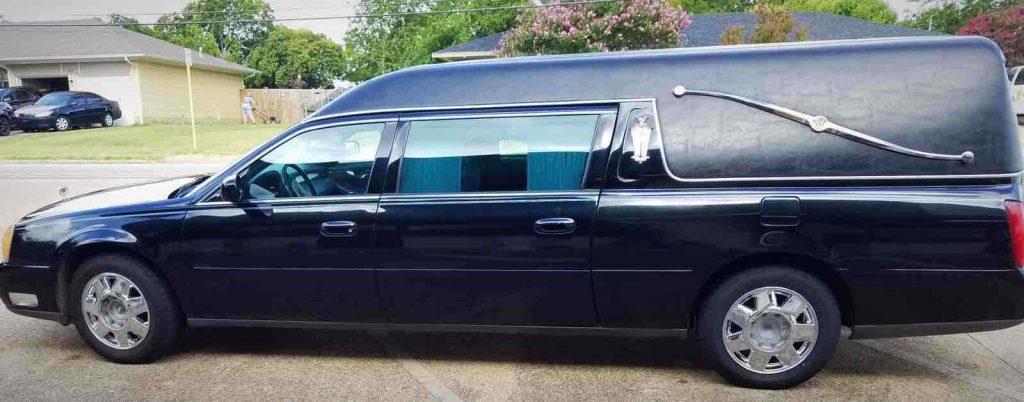 very nice 2004 Cadillac Deville Funeral Coach hearse