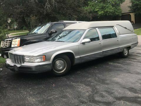 reliable 1996 Cadillac Eureka Hearse for sale