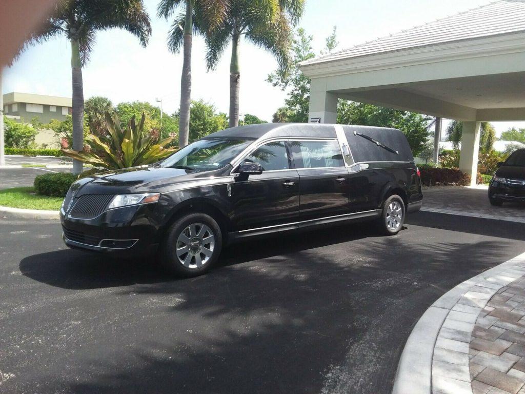 mint 2014 Lincoln MKT Hearse
