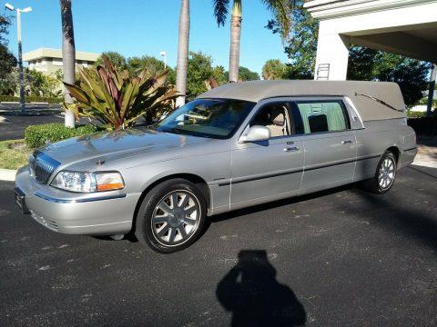 freshly serviced 2004 Lincoln KRYSTAL Hearse for sale