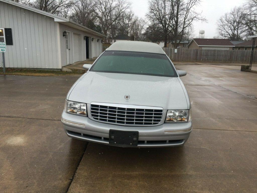 1997 Cadillac Statesman Superior Hearse [absolutely rust free]