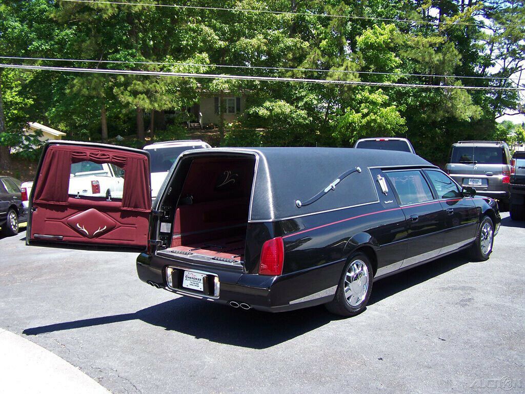 2001 Cadillac S&S Deville Hearse [low miles]