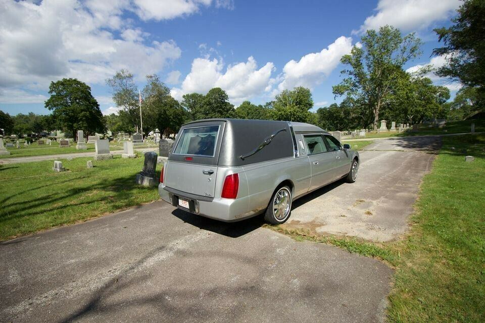 2003 Cadillac DeVille hearse [well maintained]