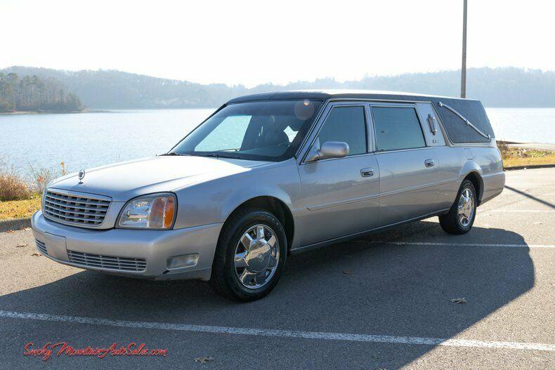 2000 Cadillac S&S Victoria hearse [well maintained]