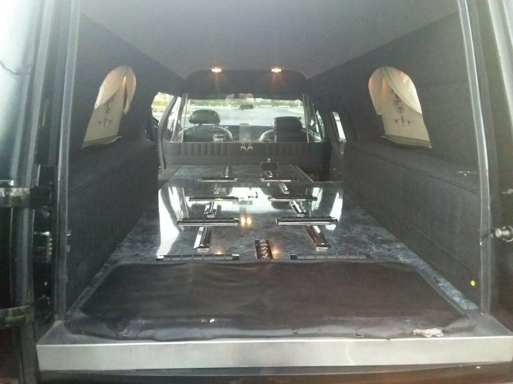 1997 Lincoln Federal Hearse [excellent shape]