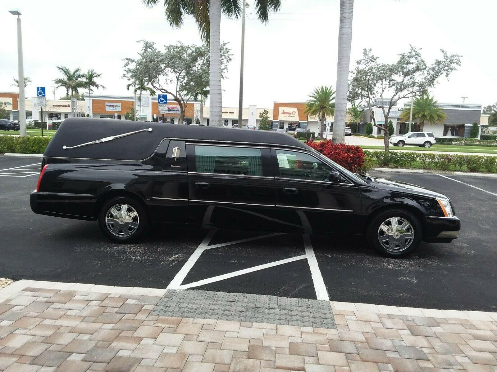 2008 Cadillac Hearse [runs great and smooth] for sale