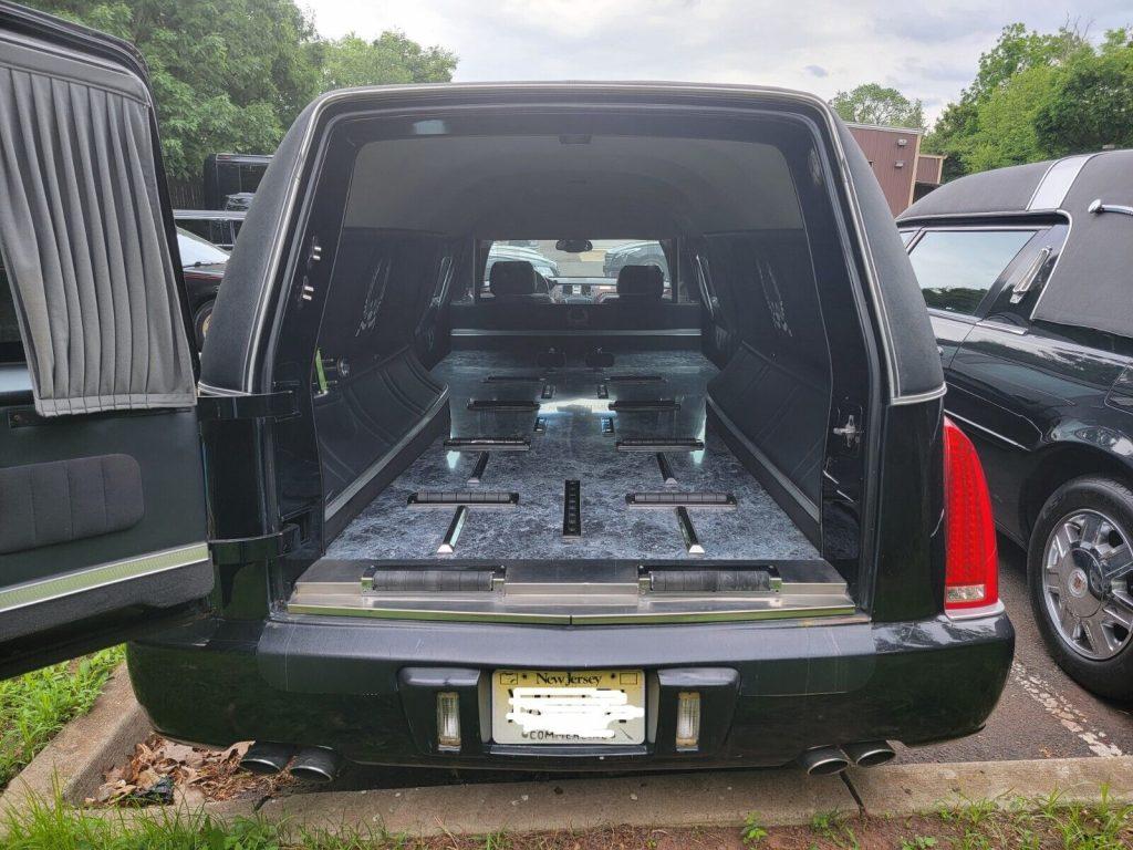 2006 Cadillac DTS hearse [garage kept]