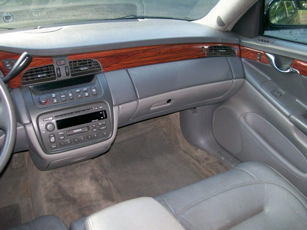 2003 Cadillac Hearse [rusty frame]