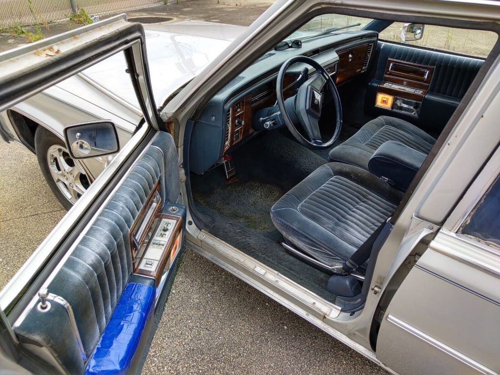 1989 Cadillac Series 75 Fleetwood