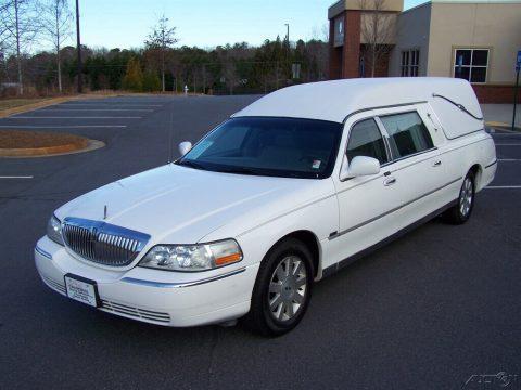 2003 Lincoln Town Car Hearse [recently serviced] for sale