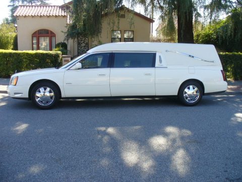 2000 Cadillac Deville hearse [pristine shape] for sale