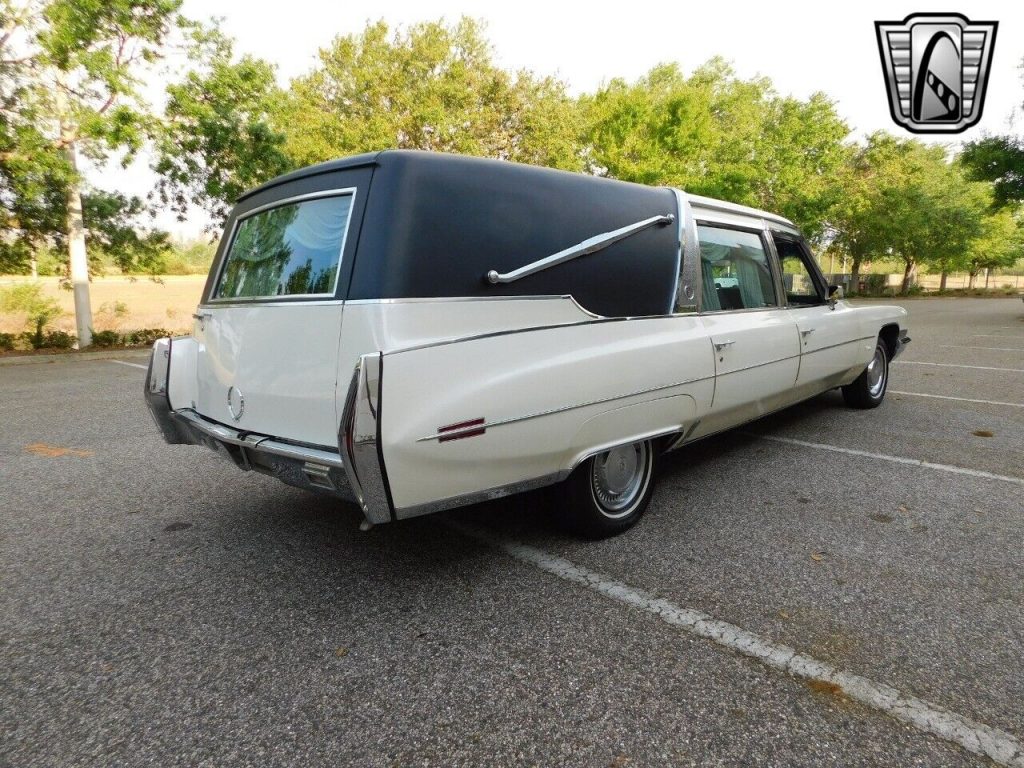 1971 Cadillac Superior Crown Sovereign Landulet Hearse [1 of 450 made]
