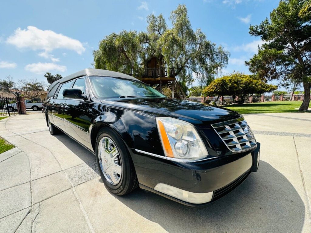 2008 Cadillac DTS Superior Coach Hearse [excellent shape]